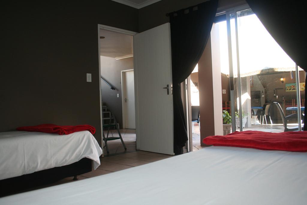Colors Of Cape Town Lodge Екстериор снимка